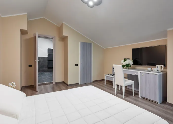 Rivoli Hotel